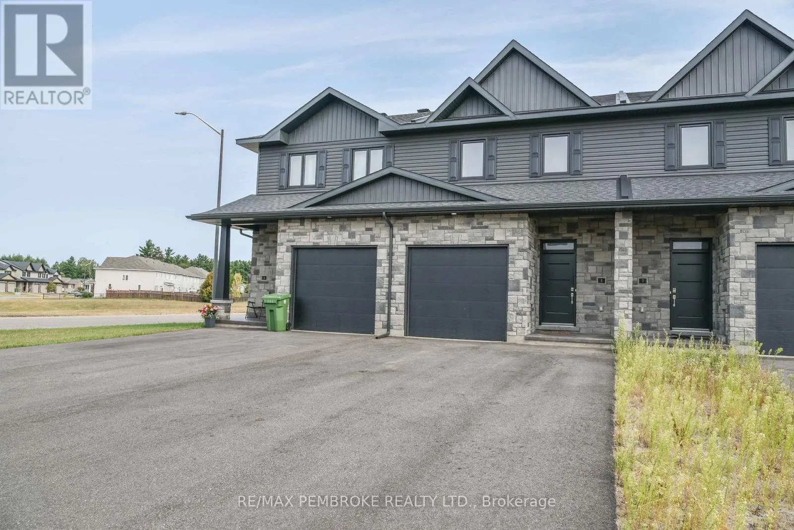 5 CHAD STREET