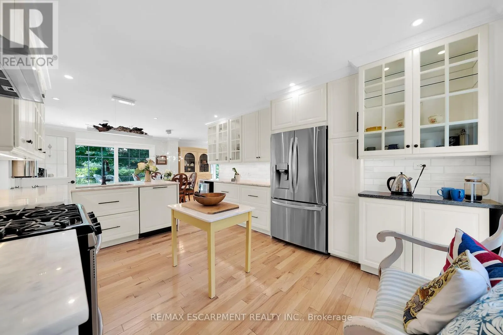 14 SIMCOE BOULEVARD
