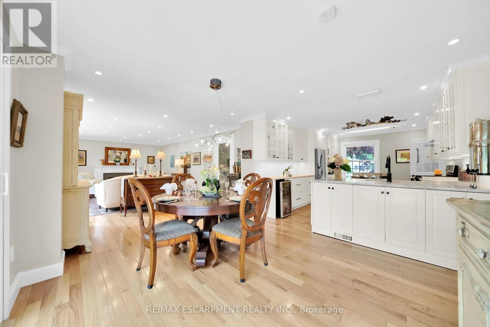 14 SIMCOE BOULEVARD