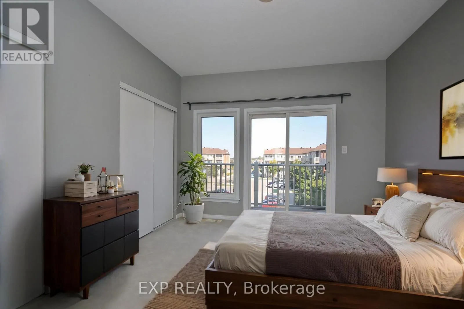 57 - 162 URBANCREST PRIVATE