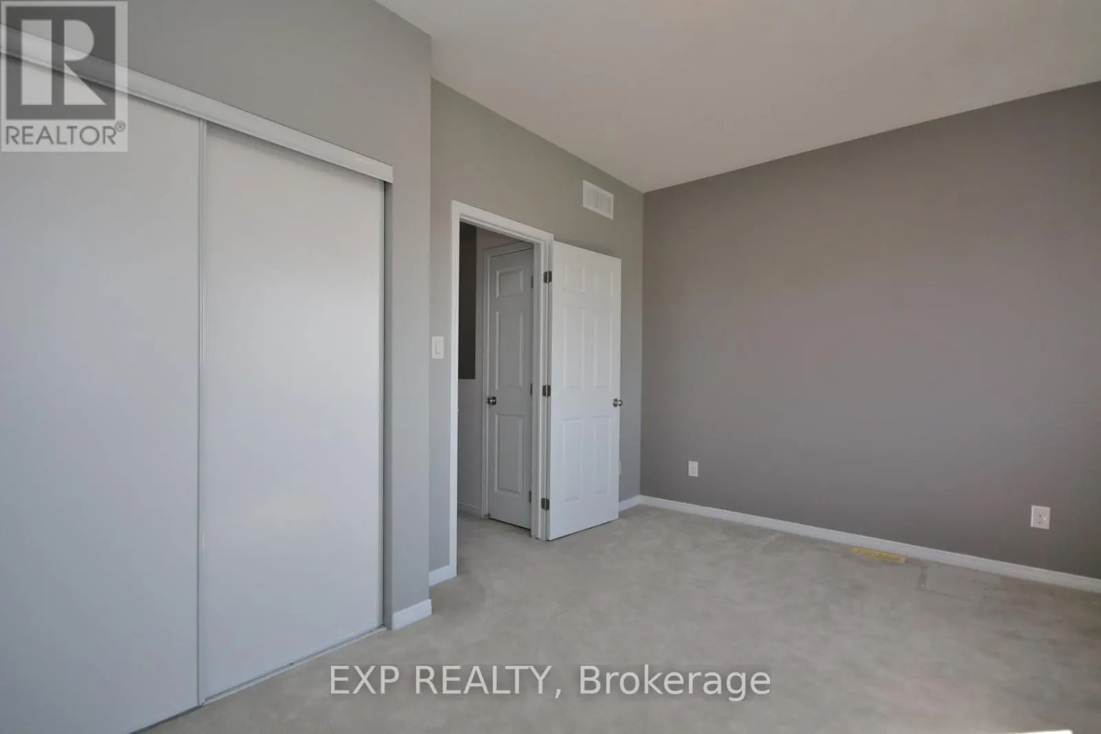 57 - 162 URBANCREST PRIVATE