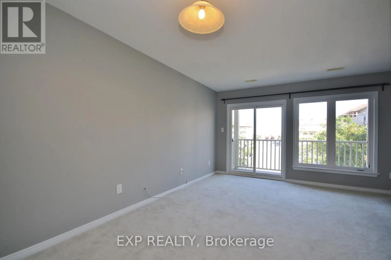 57 - 162 URBANCREST PRIVATE