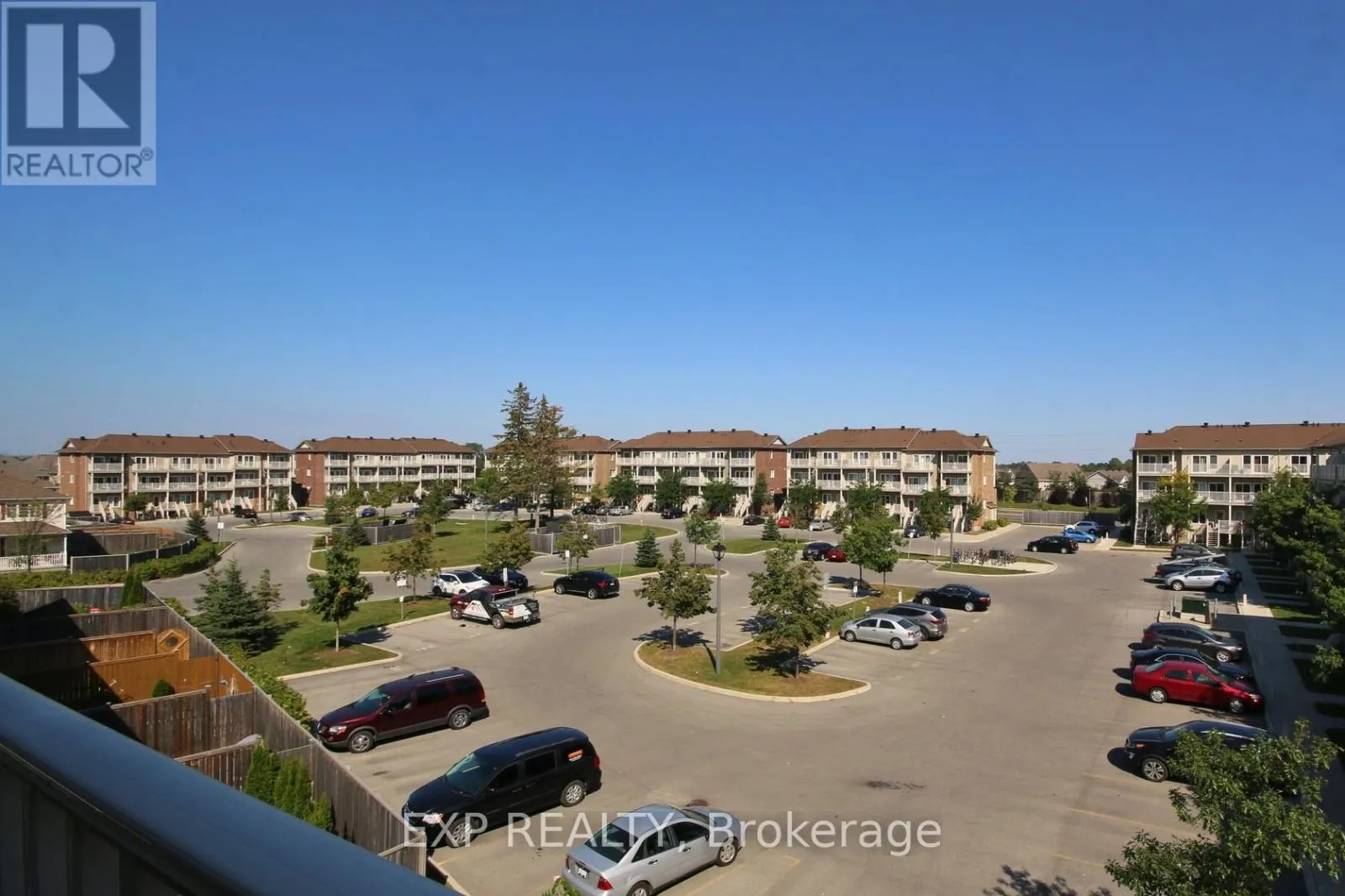 57 - 162 URBANCREST PRIVATE