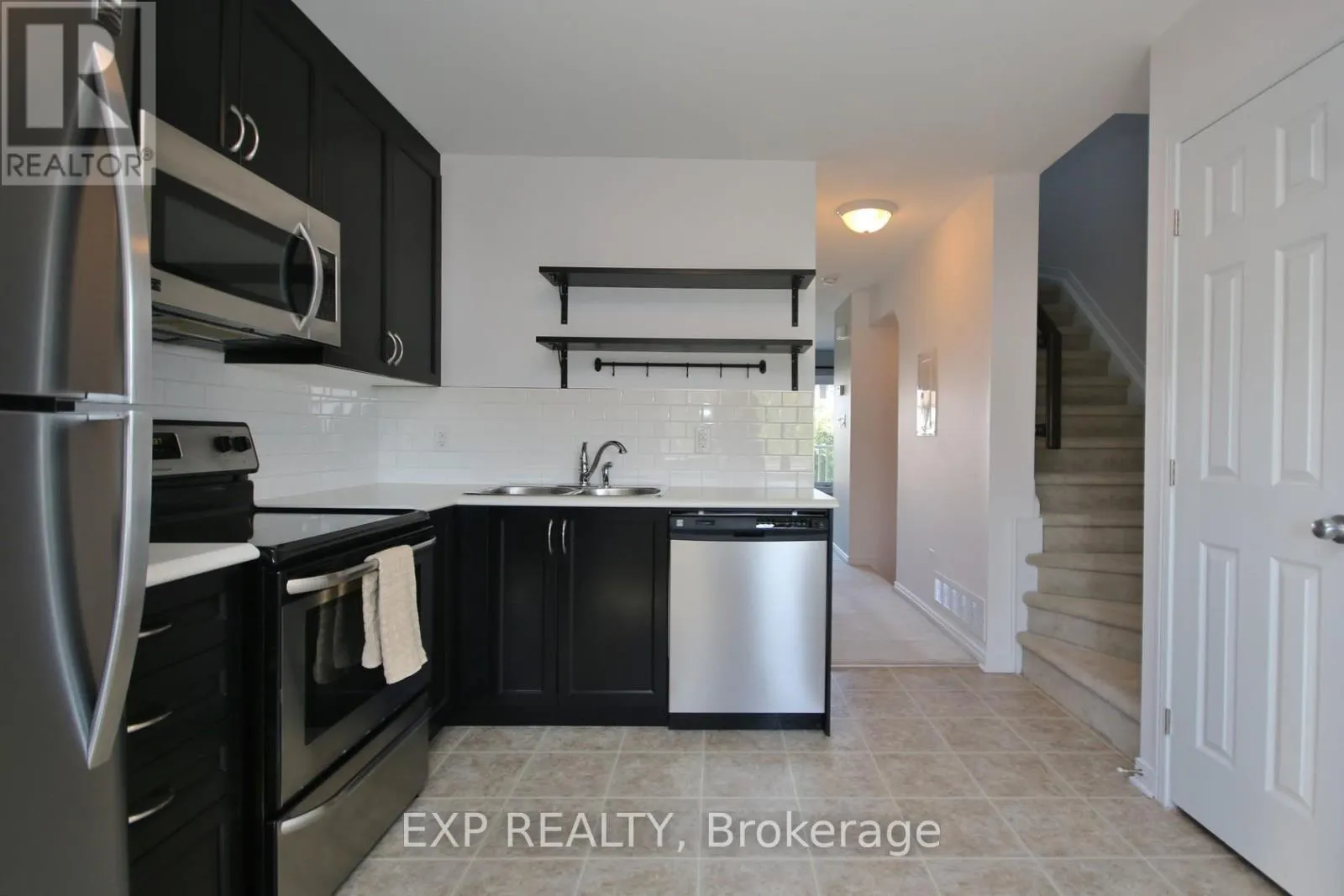 57 - 162 URBANCREST PRIVATE