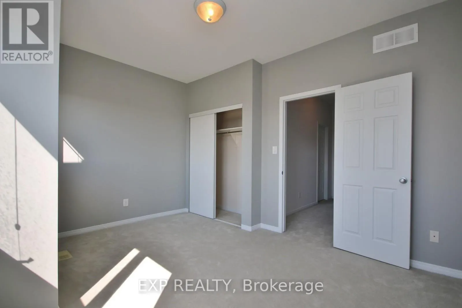 57 - 162 URBANCREST PRIVATE