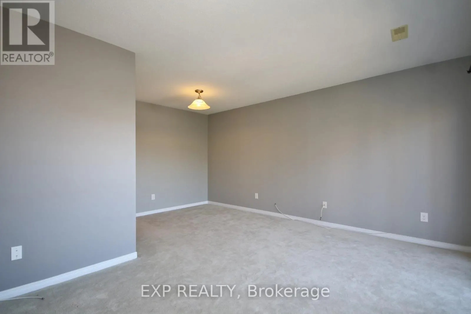 57 - 162 URBANCREST PRIVATE