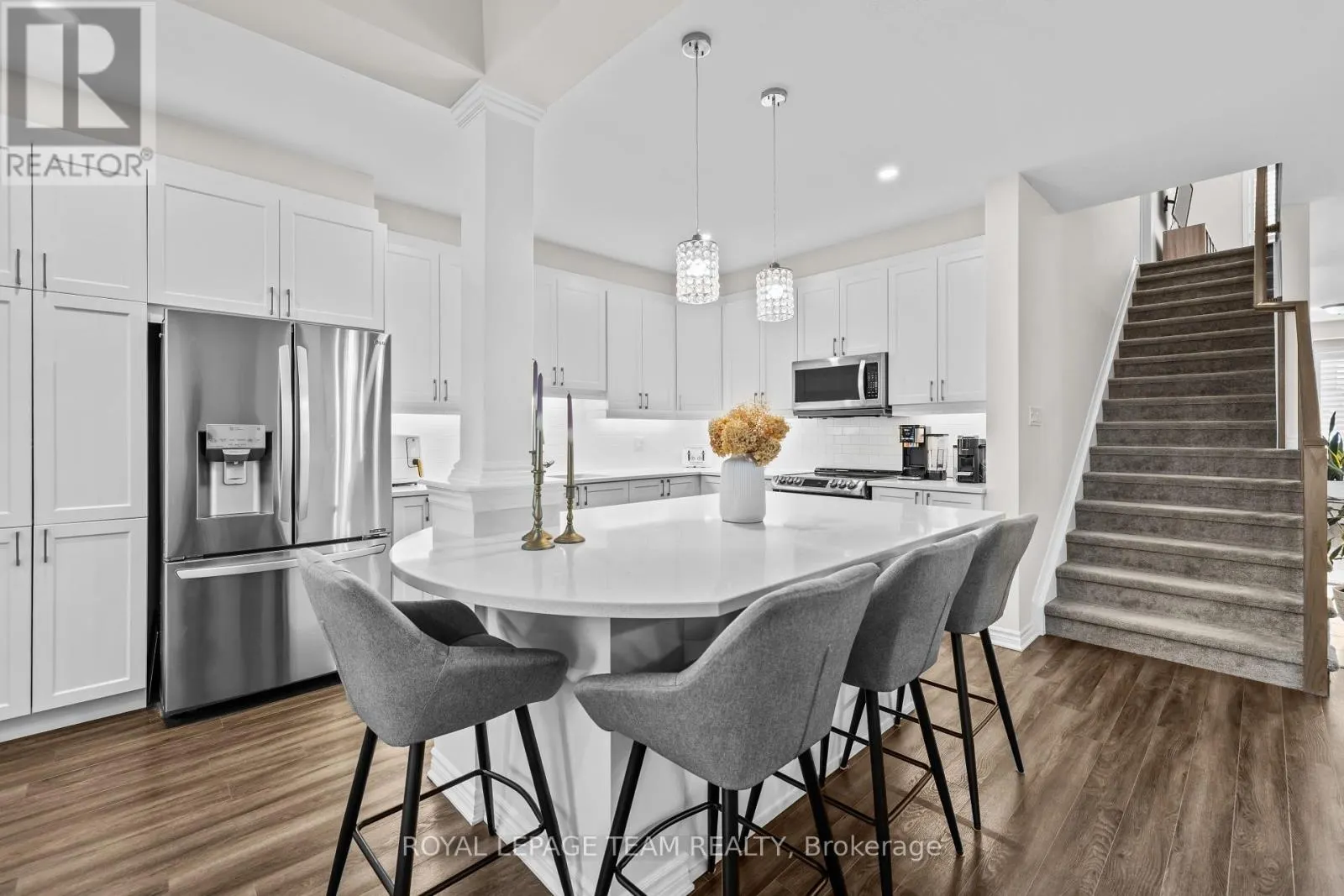 1135 APOLUNE STREET