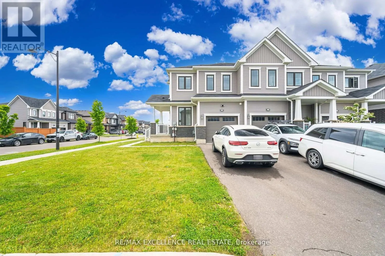 53 OAKTREE DRIVE