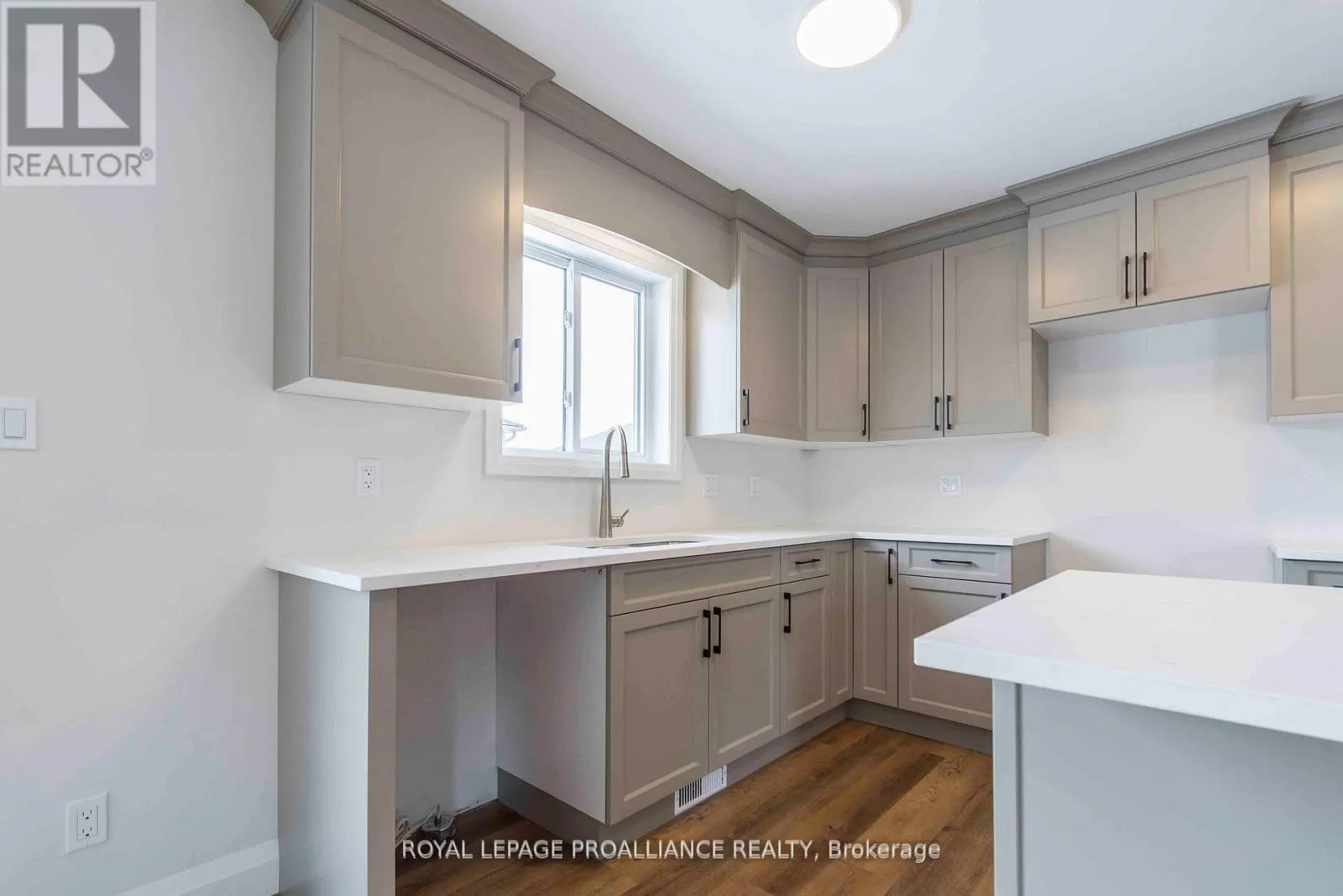 78 STIRLING CRESCENT