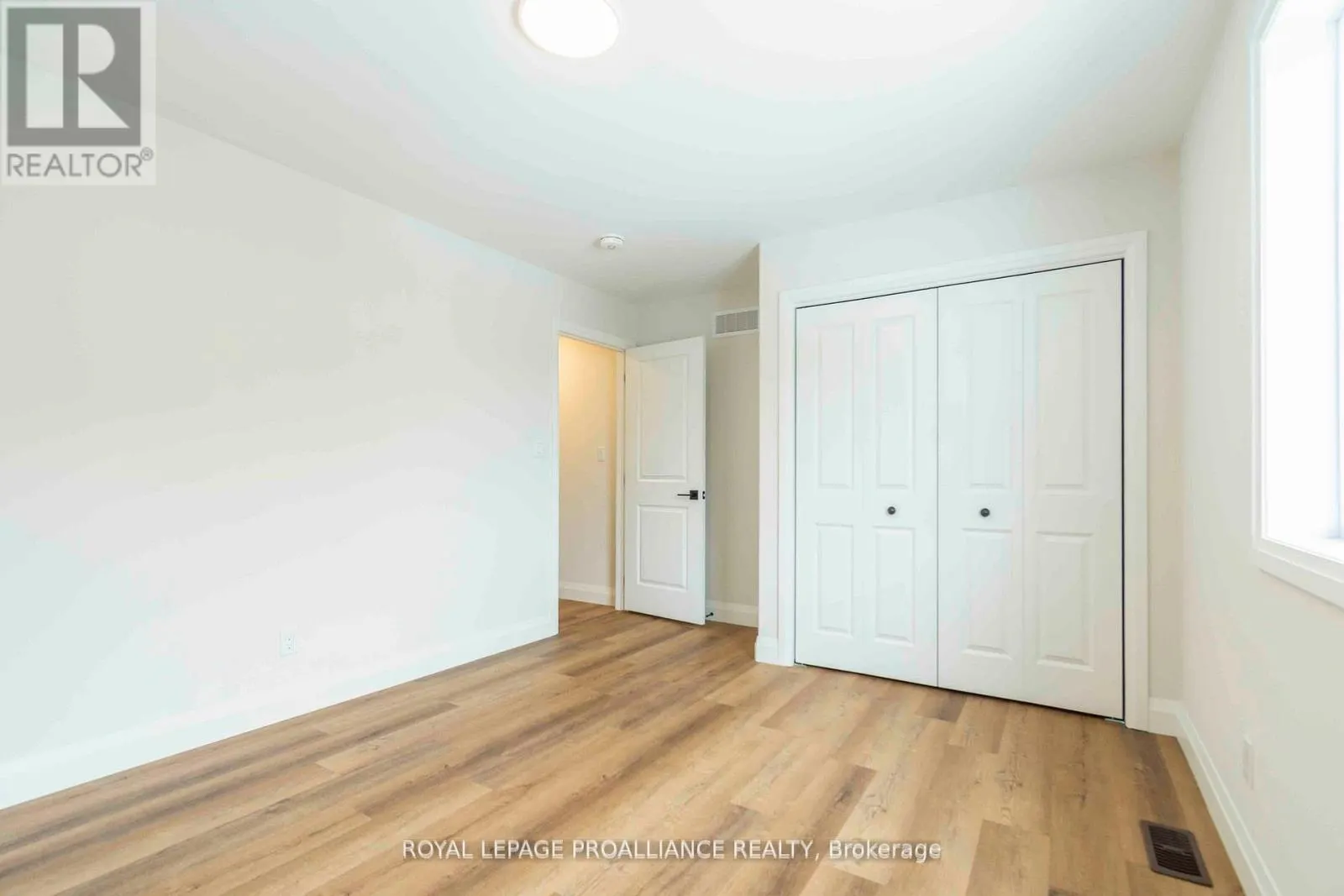 78 STIRLING CRESCENT