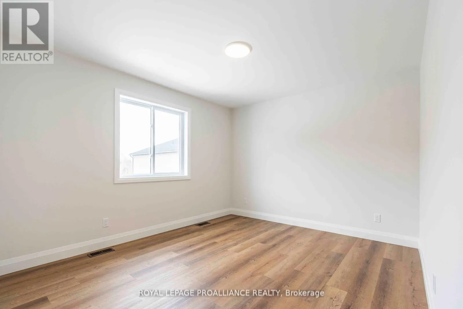 78 STIRLING CRESCENT