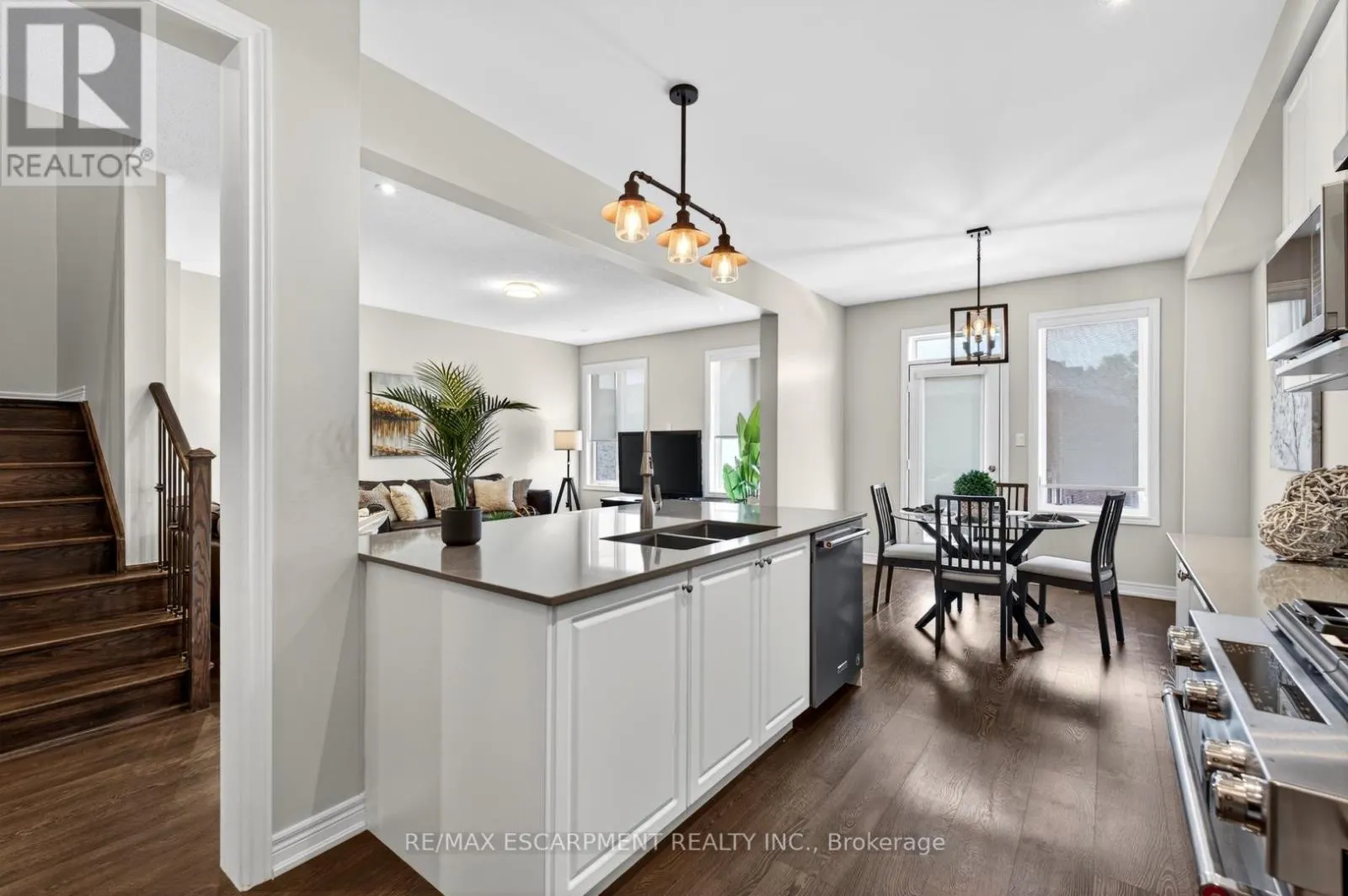 225 SKINNER ROAD
