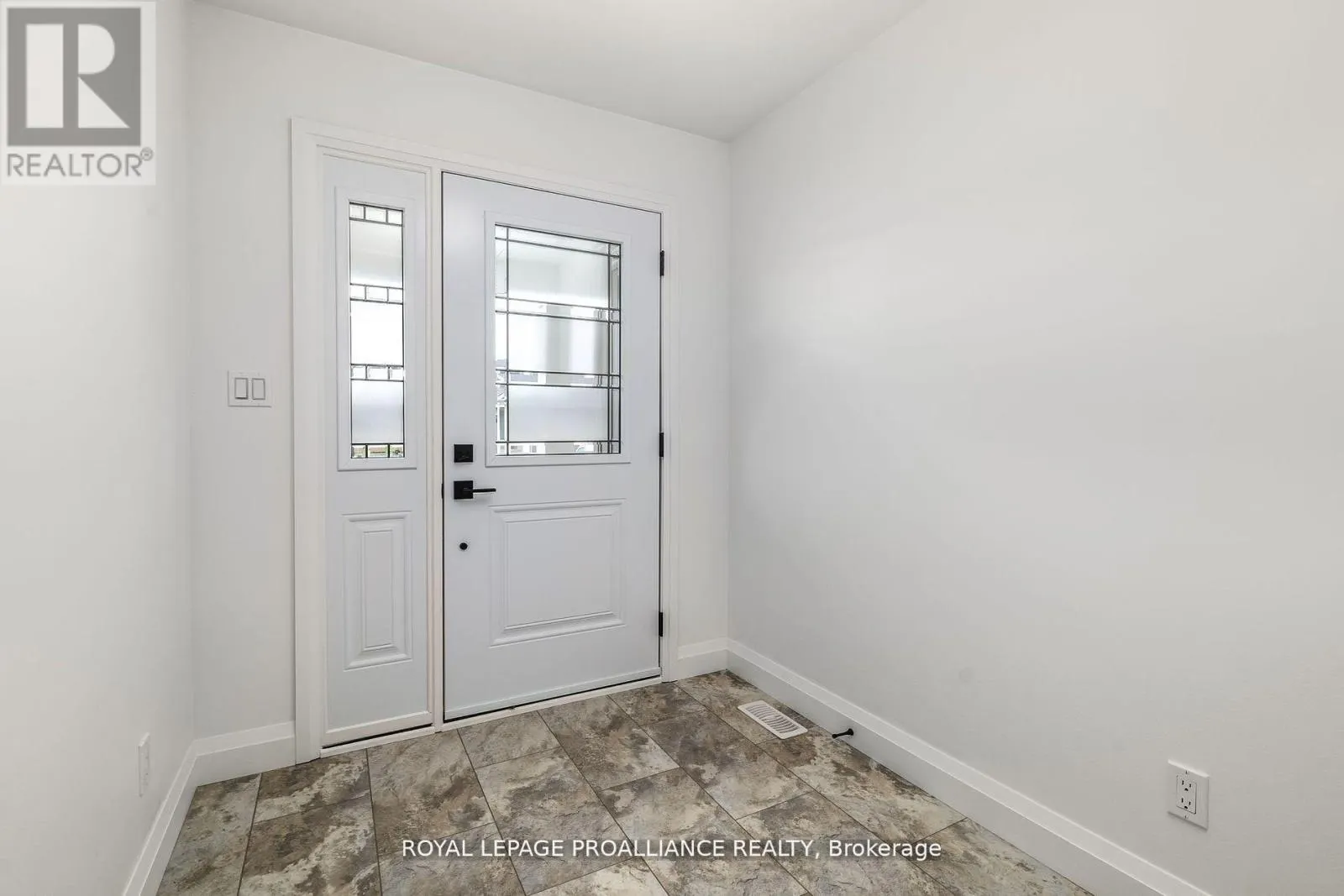 72 STIRLING CRESCENT