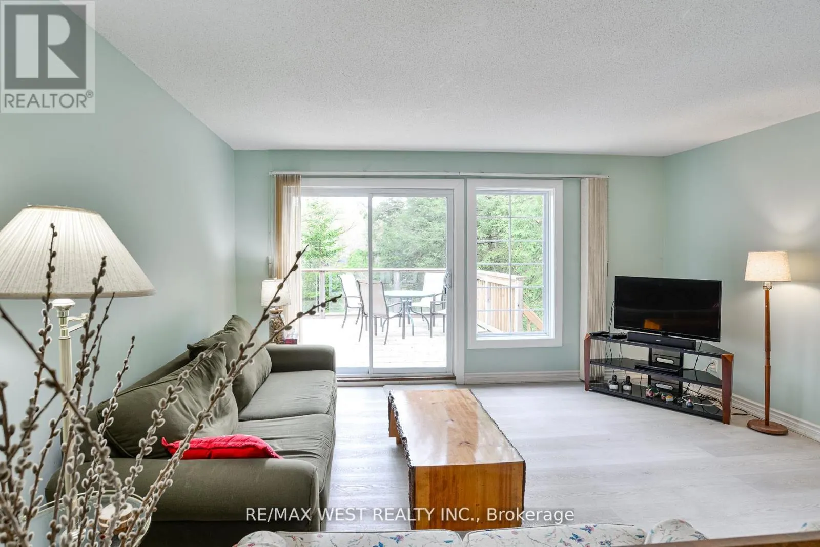 1 - 1162 BURLMARIE ROAD