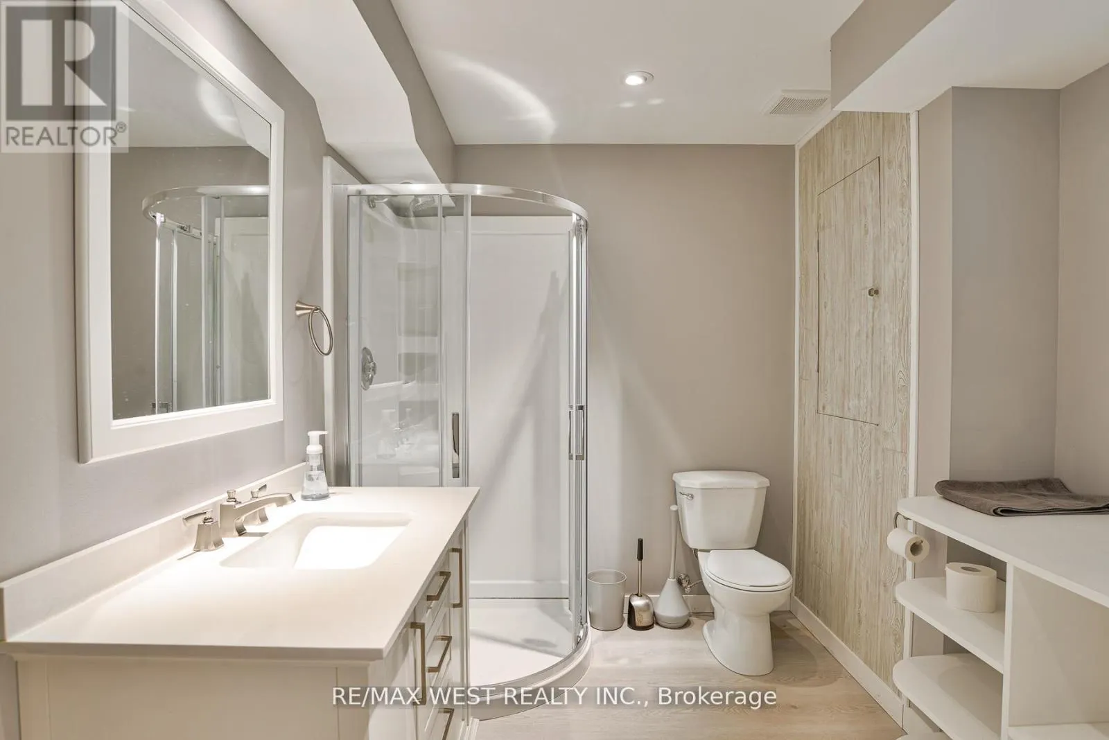 1 - 1162 BURLMARIE ROAD