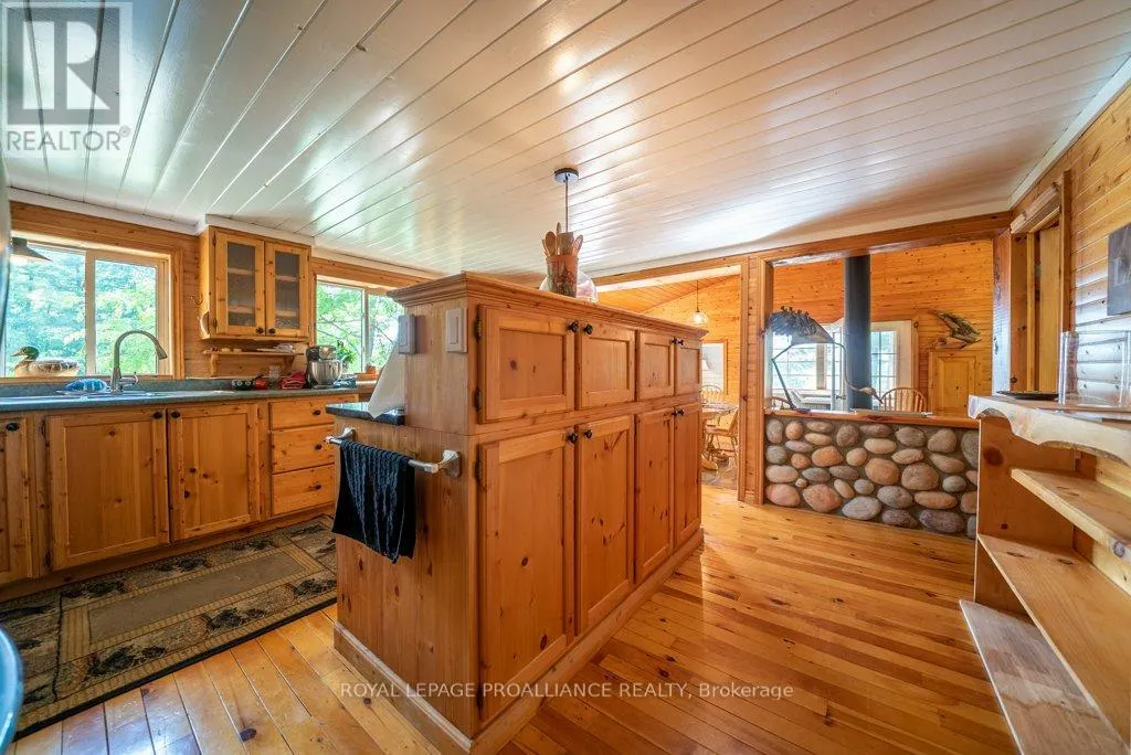2475 ALF'S BAY LANE