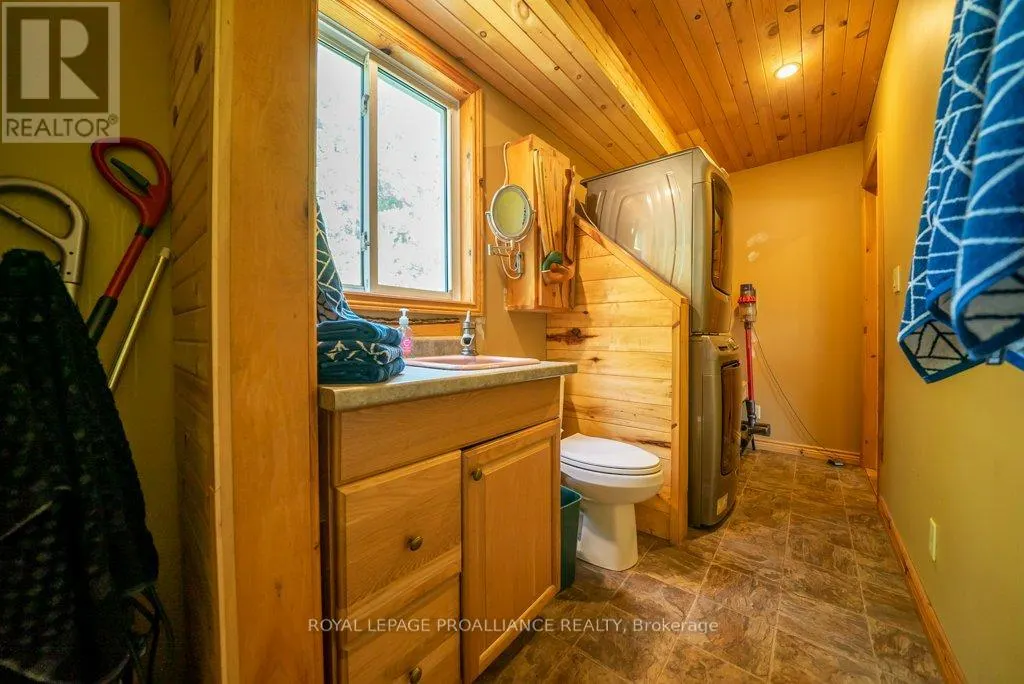 2475 ALF'S BAY LANE