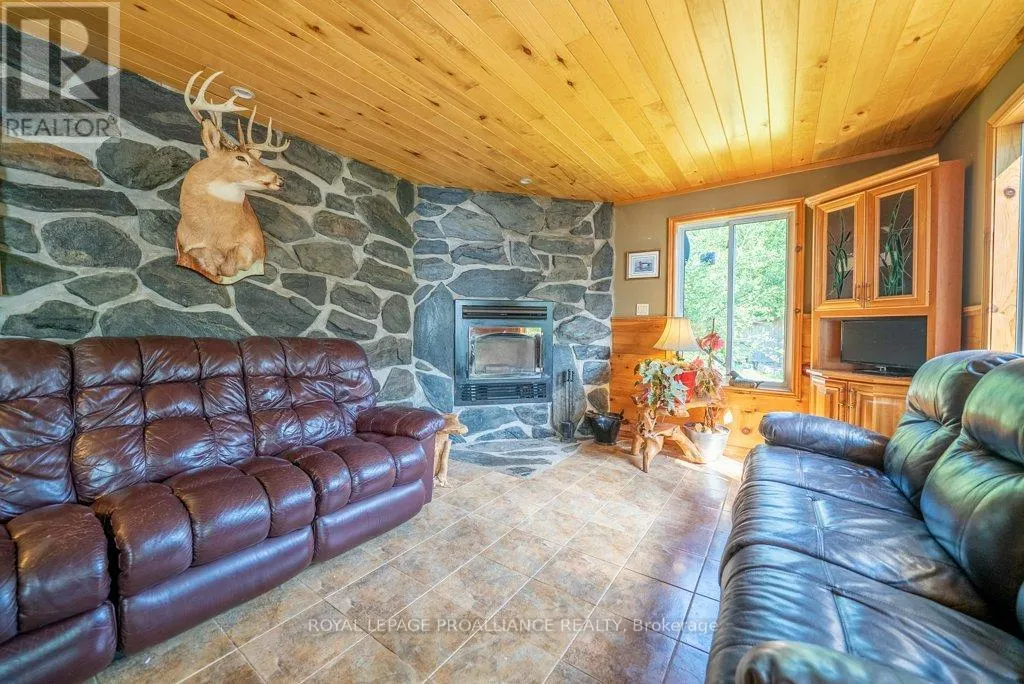 2475 ALF'S BAY LANE