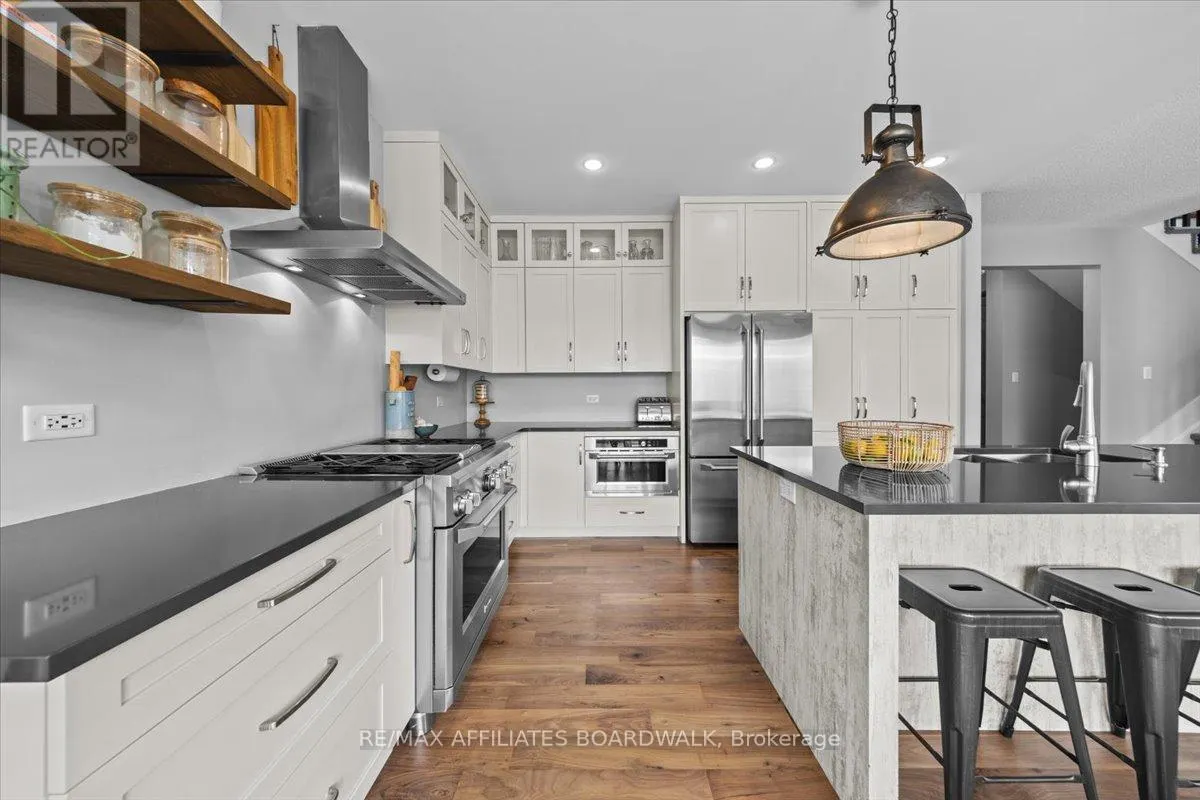 506 BRECCIA HEIGHTS