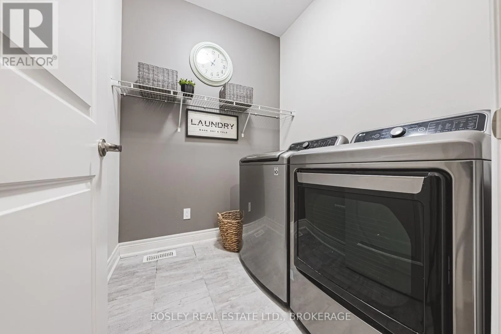 10 - 2848 KING STREET, #10