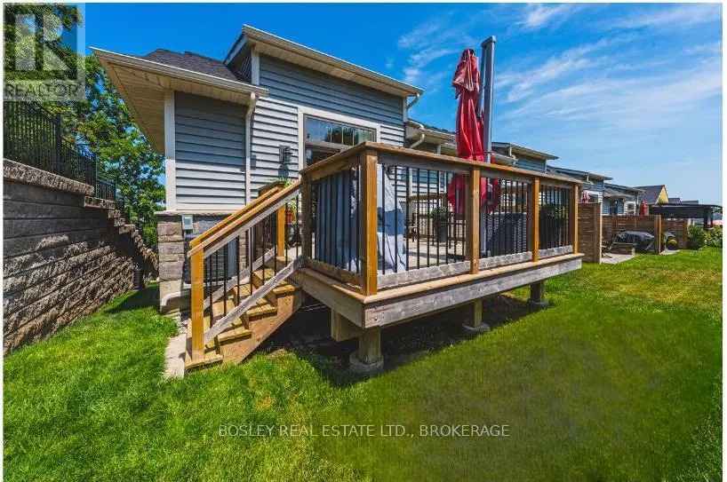 10 - 2848 KING STREET, #10