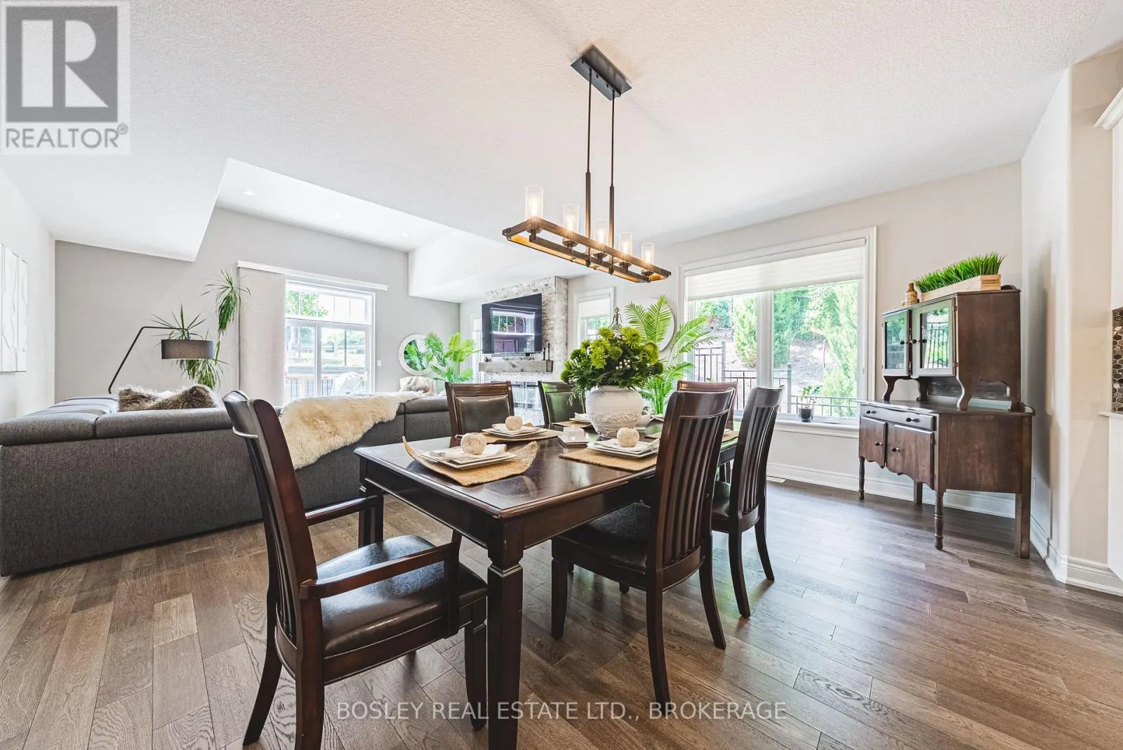 10 - 2848 KING STREET, #10