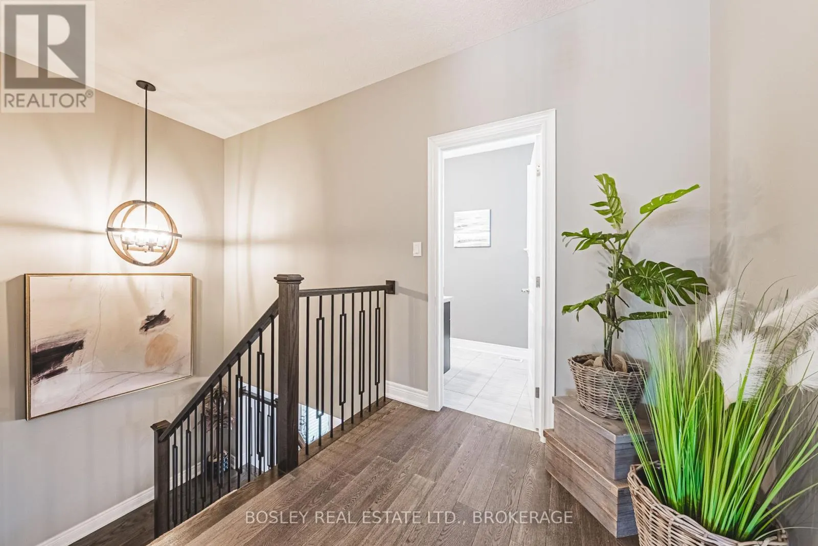 10 - 2848 KING STREET, #10