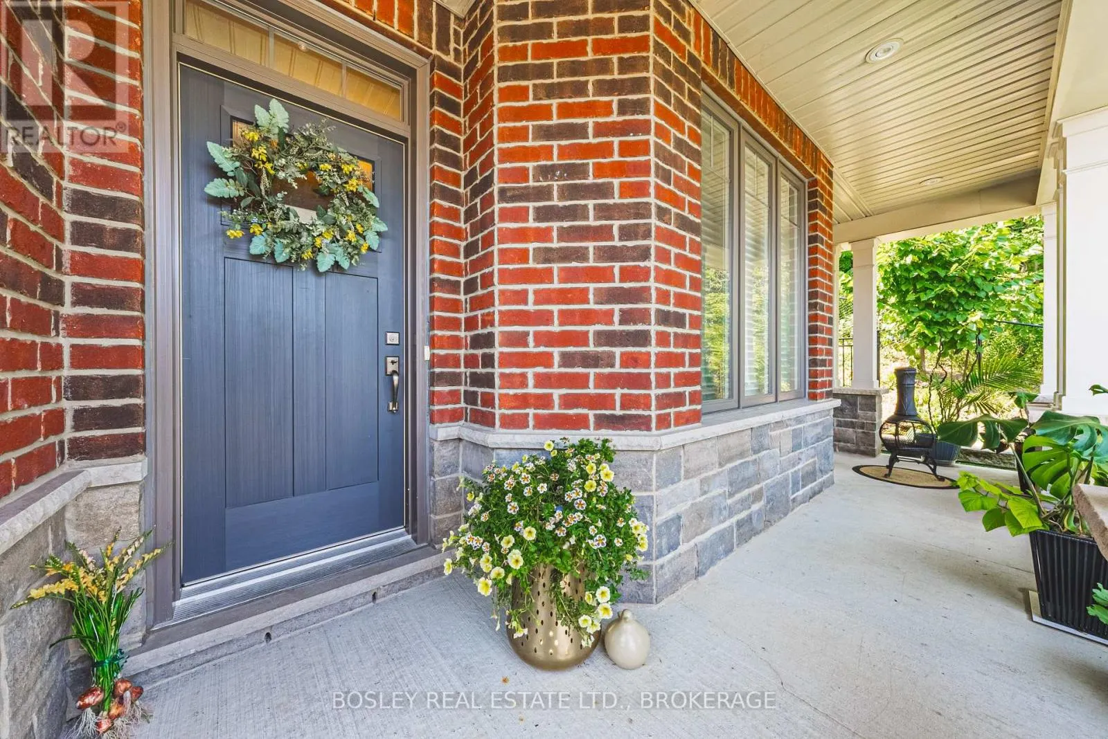 10 - 2848 KING STREET, #10