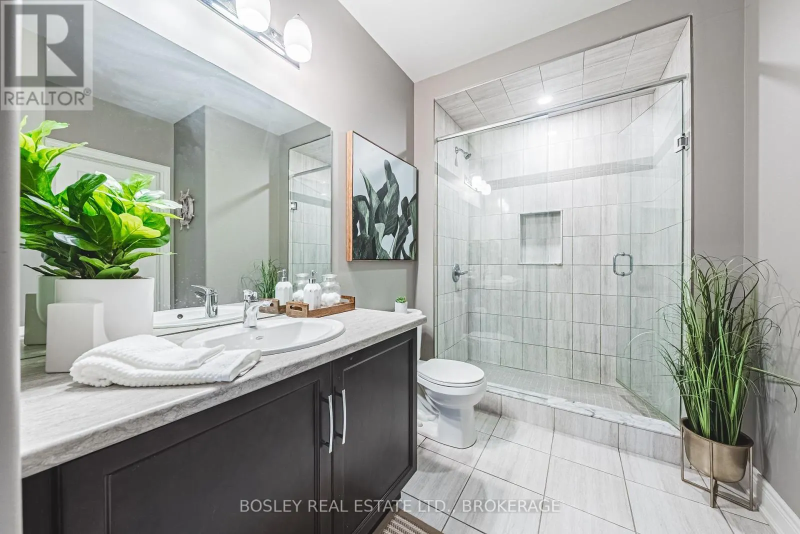 10 - 2848 KING STREET, #10