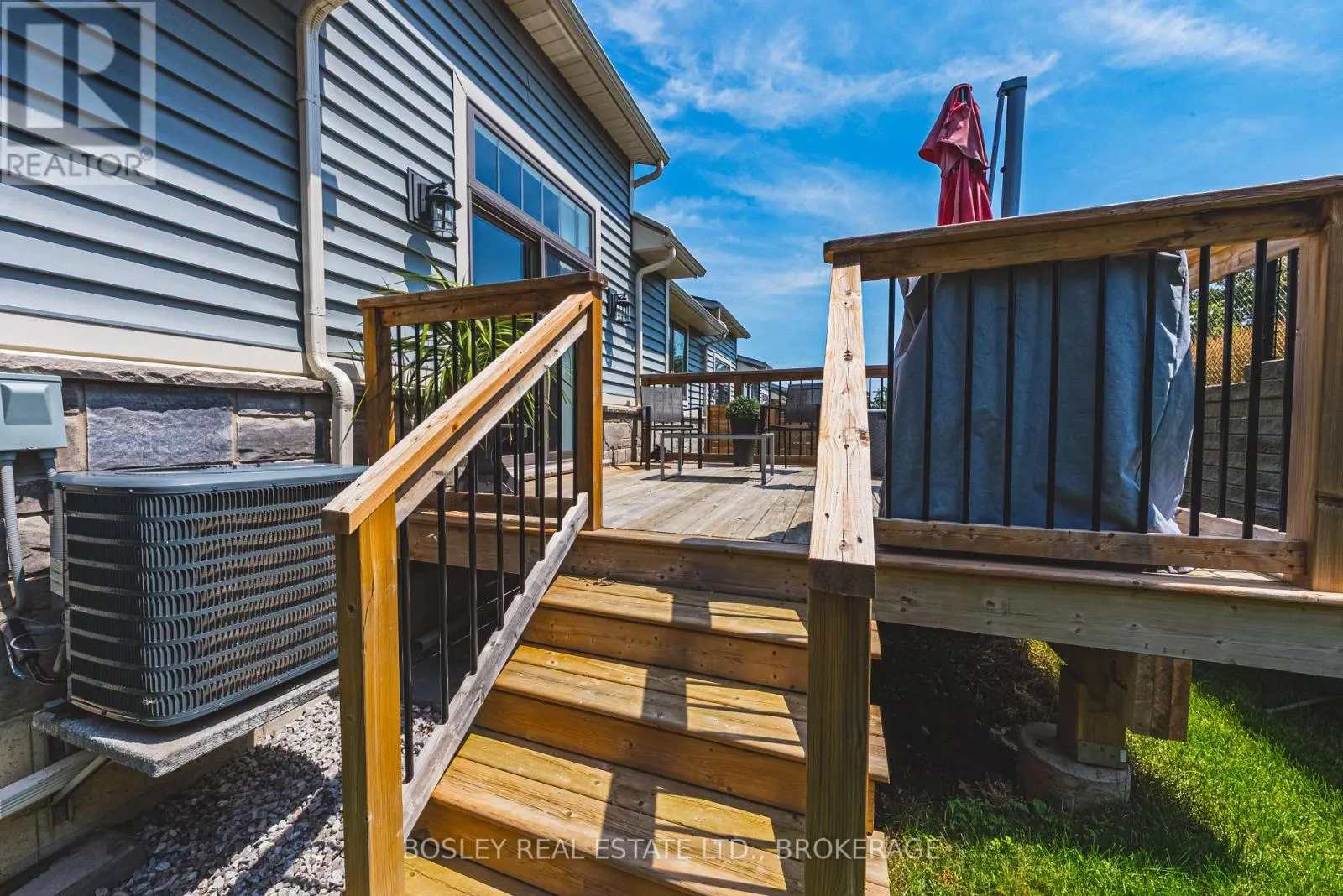 10 - 2848 KING STREET, #10