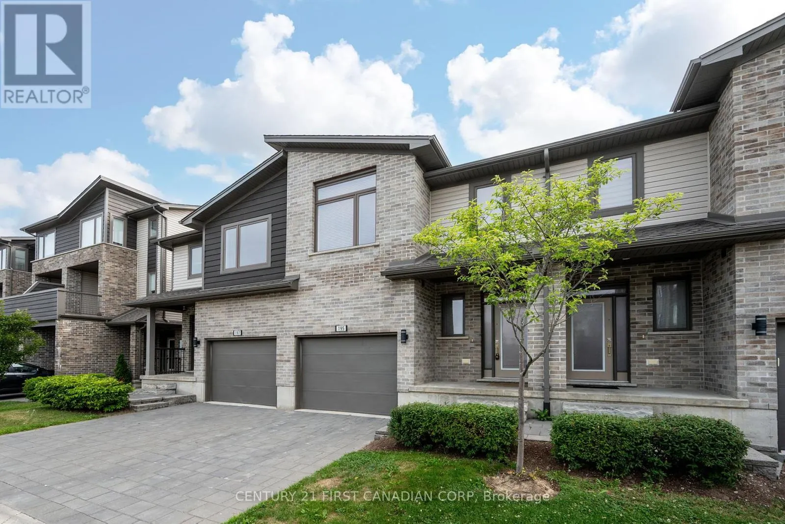 195 - 1960 DALMAGARRY ROAD, #195