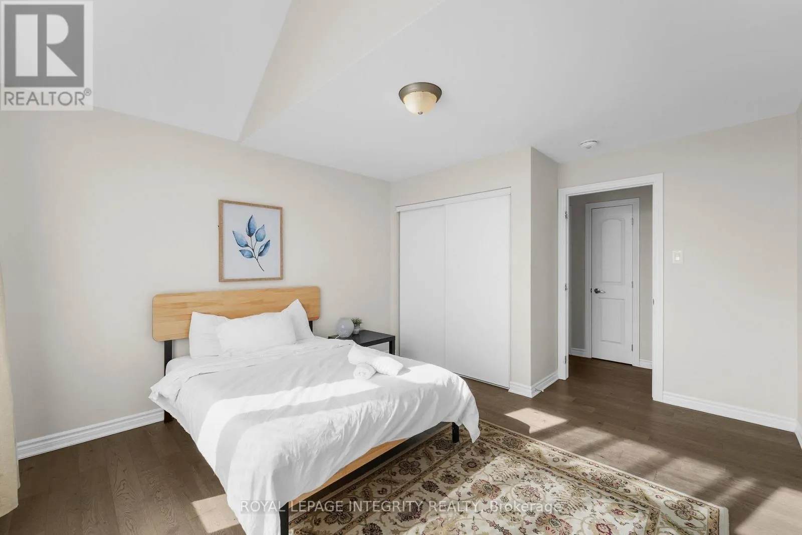 724 VENNECY TERRACE