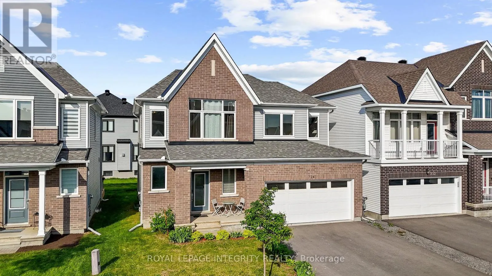 724 VENNECY TERRACE