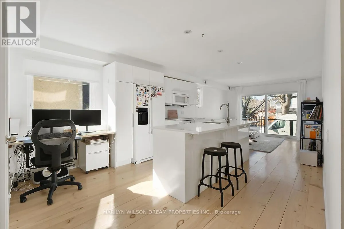 67 PINHEY STREET