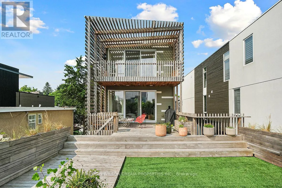 67 PINHEY STREET