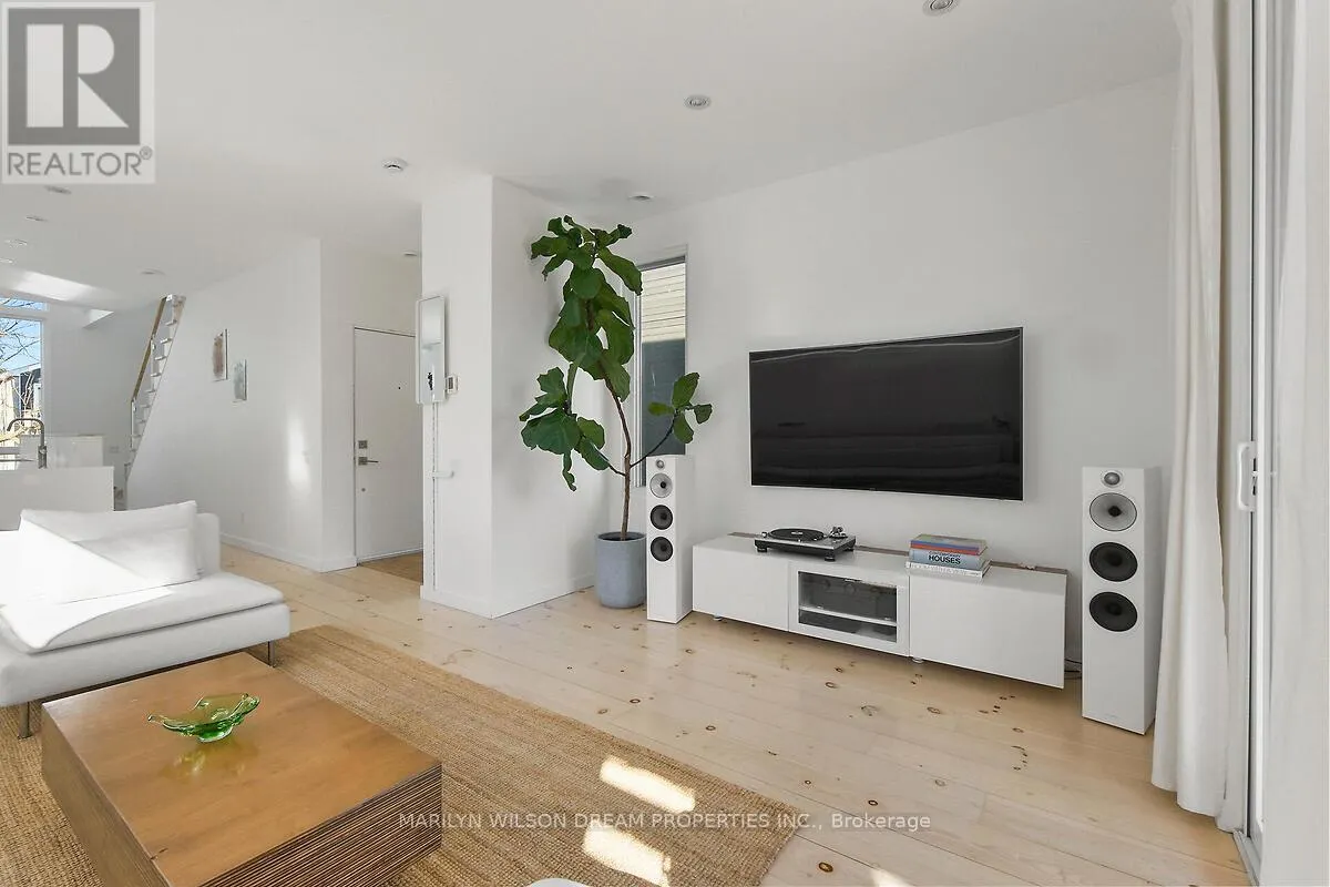 67 PINHEY STREET