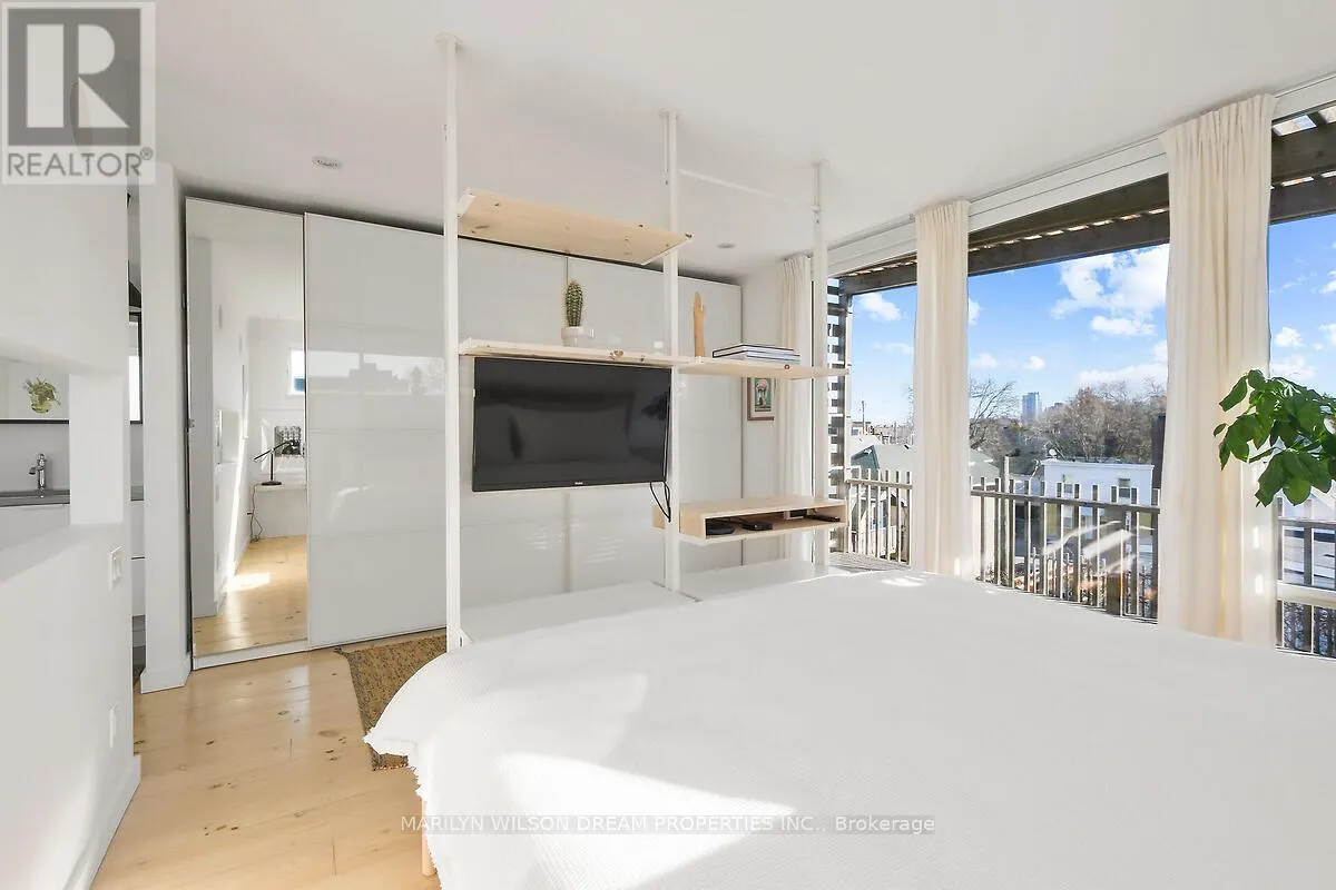 67 PINHEY STREET