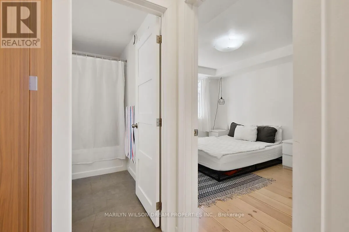 67 PINHEY STREET