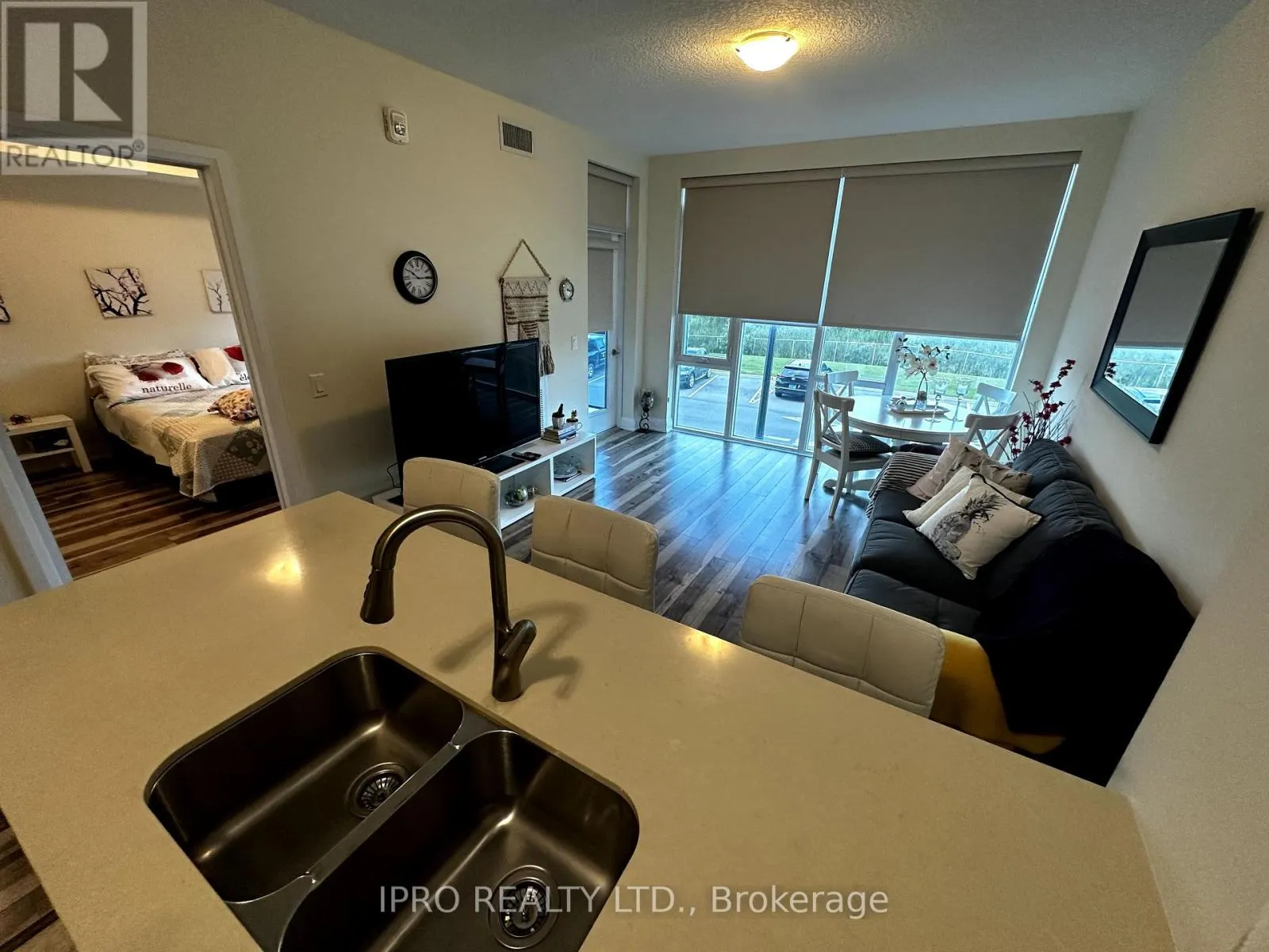 217 - 16 CONCORD PLACE