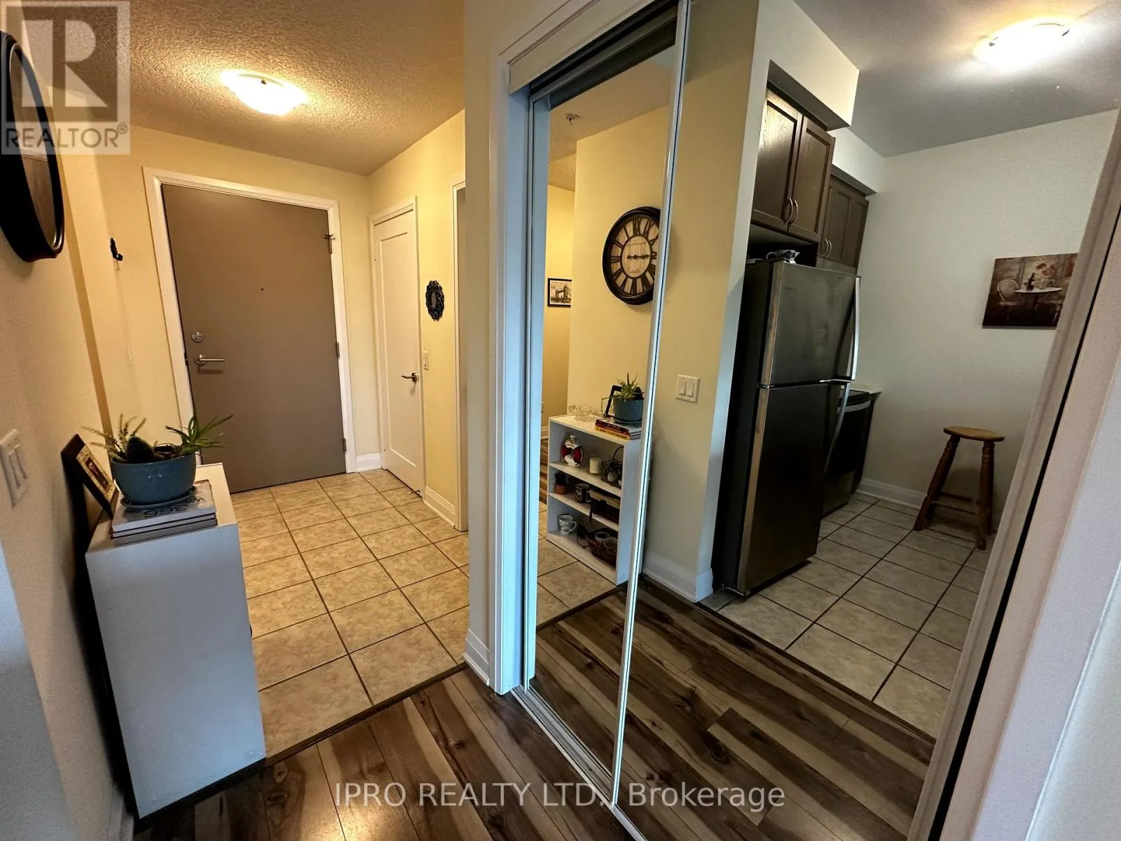217 - 16 CONCORD PLACE