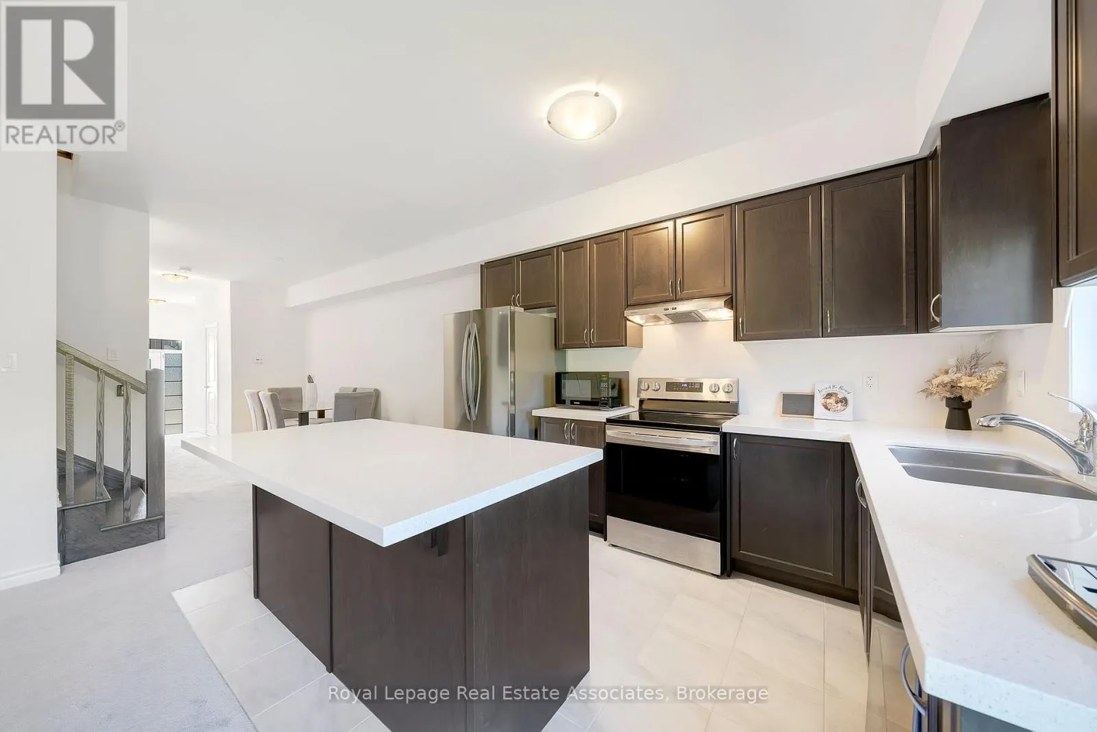 85 - 305 GARNER ROAD W