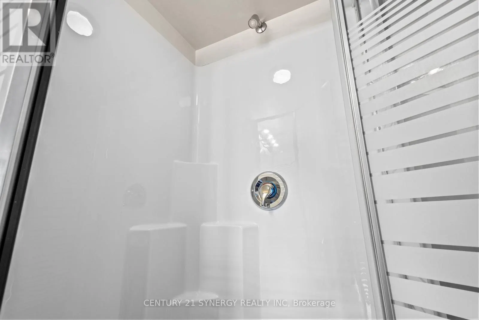 1109 - 429 SOMERSET STREET W