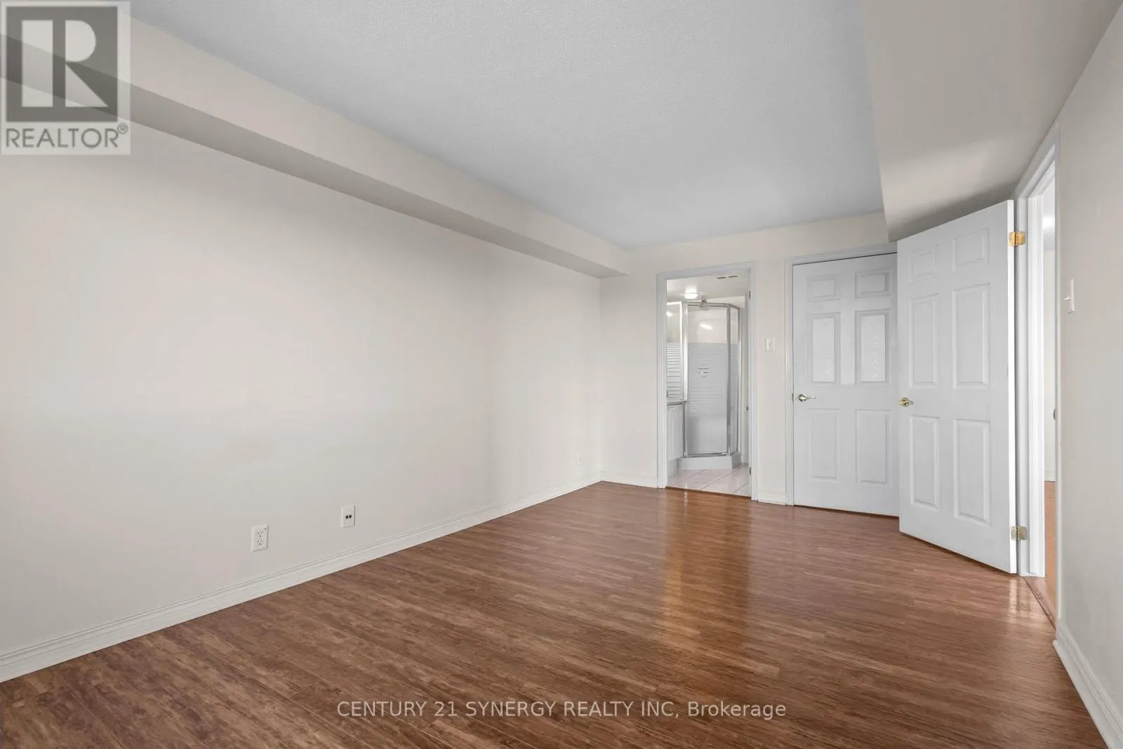 1109 - 429 SOMERSET STREET W