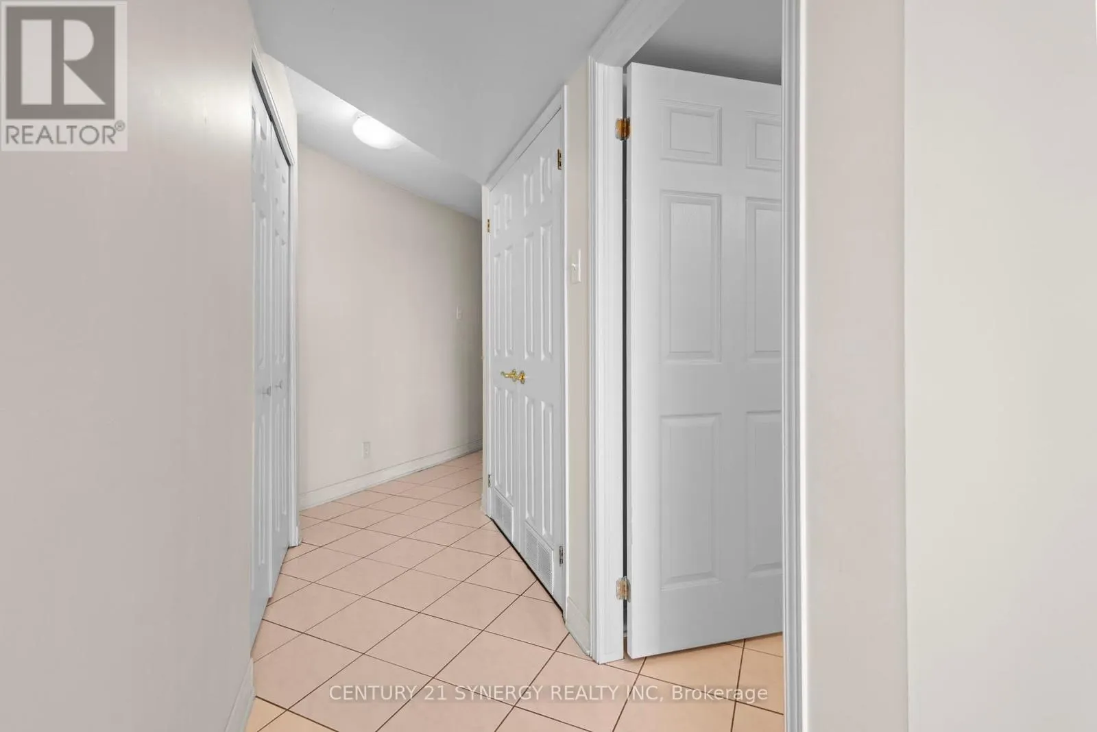 1109 - 429 SOMERSET STREET W