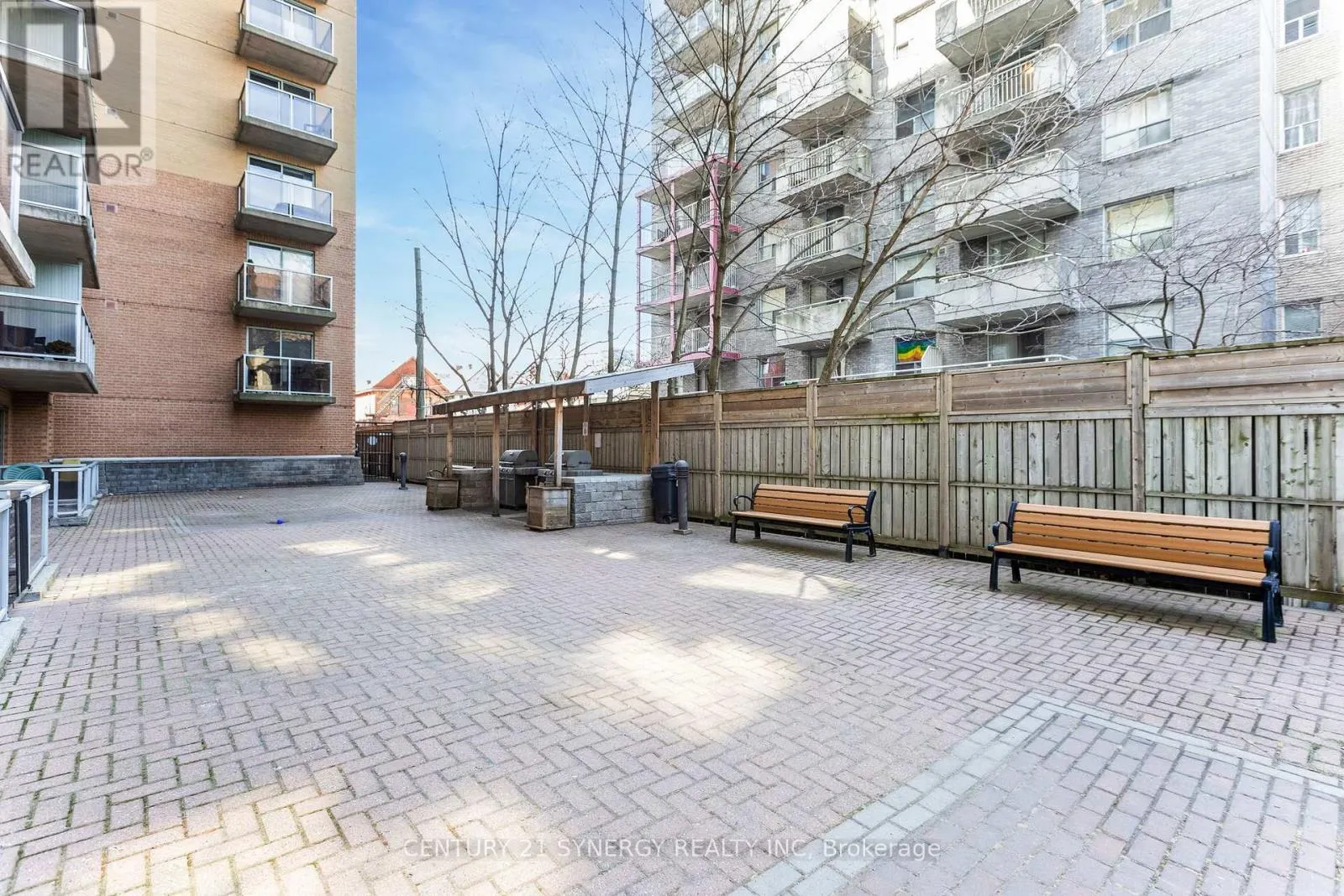 1109 - 429 SOMERSET STREET W