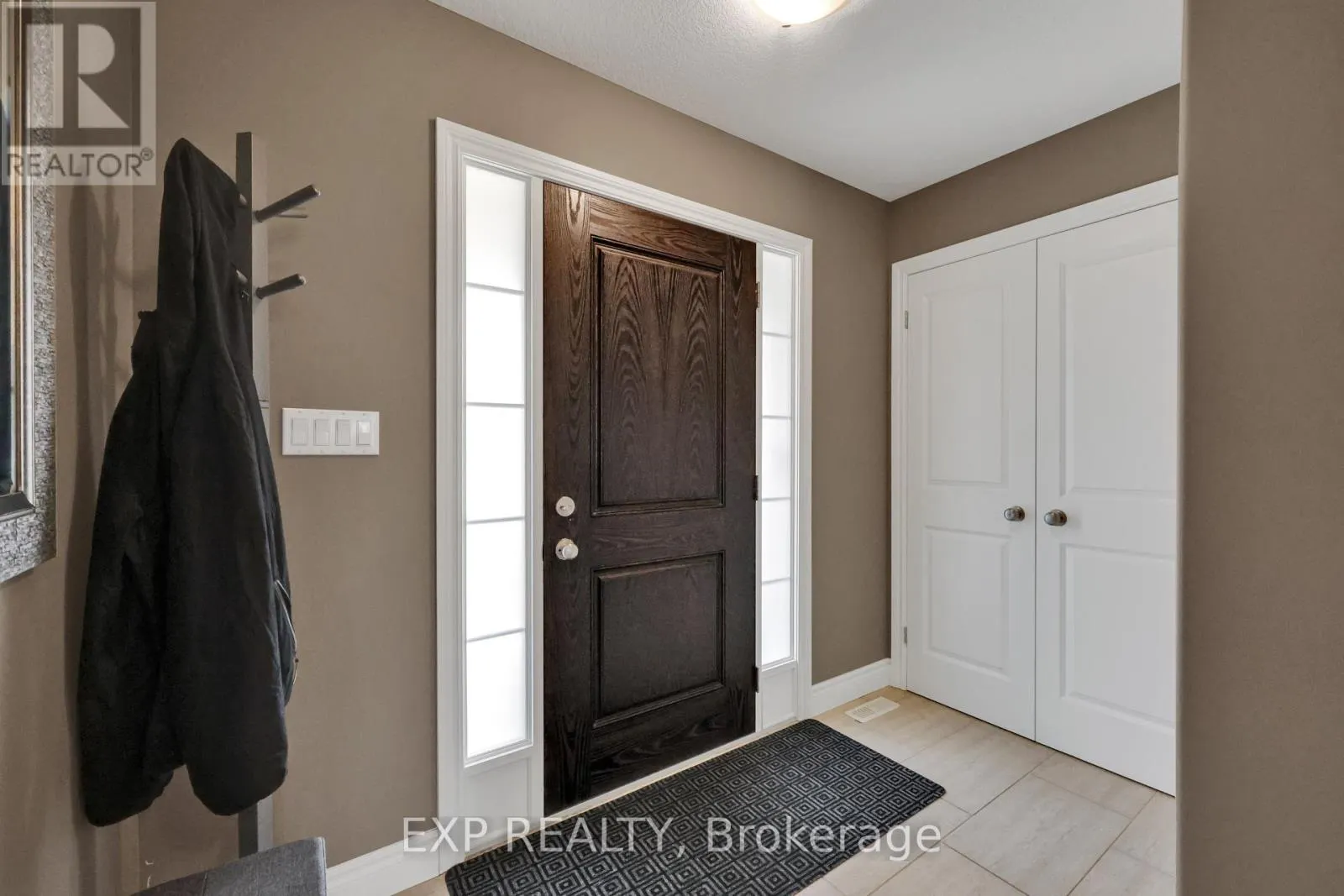 5 OLIVER CRESCENT