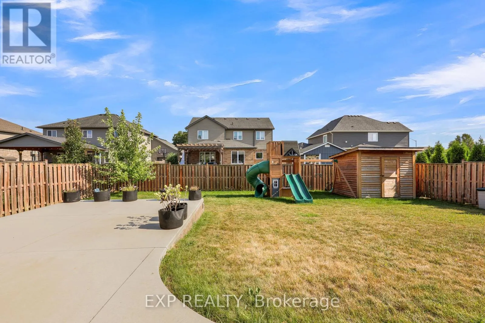 5 OLIVER CRESCENT