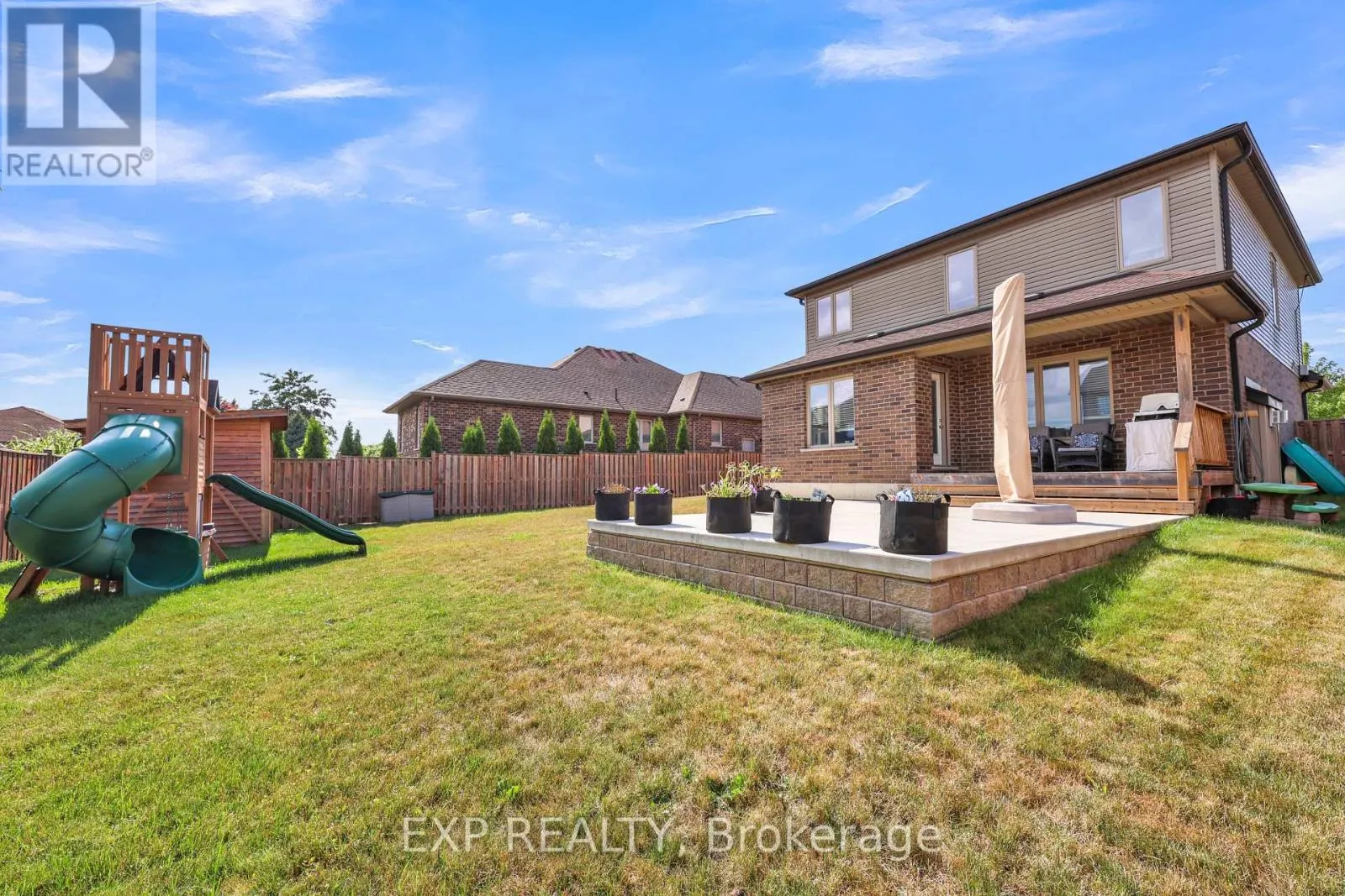 5 OLIVER CRESCENT