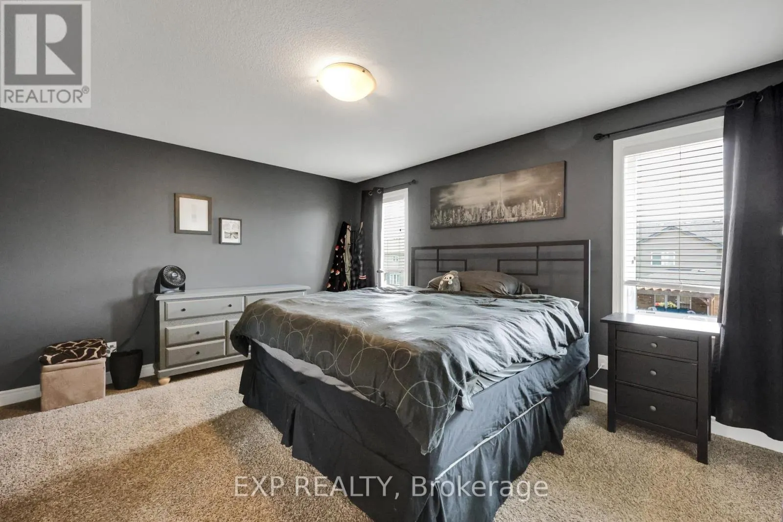 5 OLIVER CRESCENT