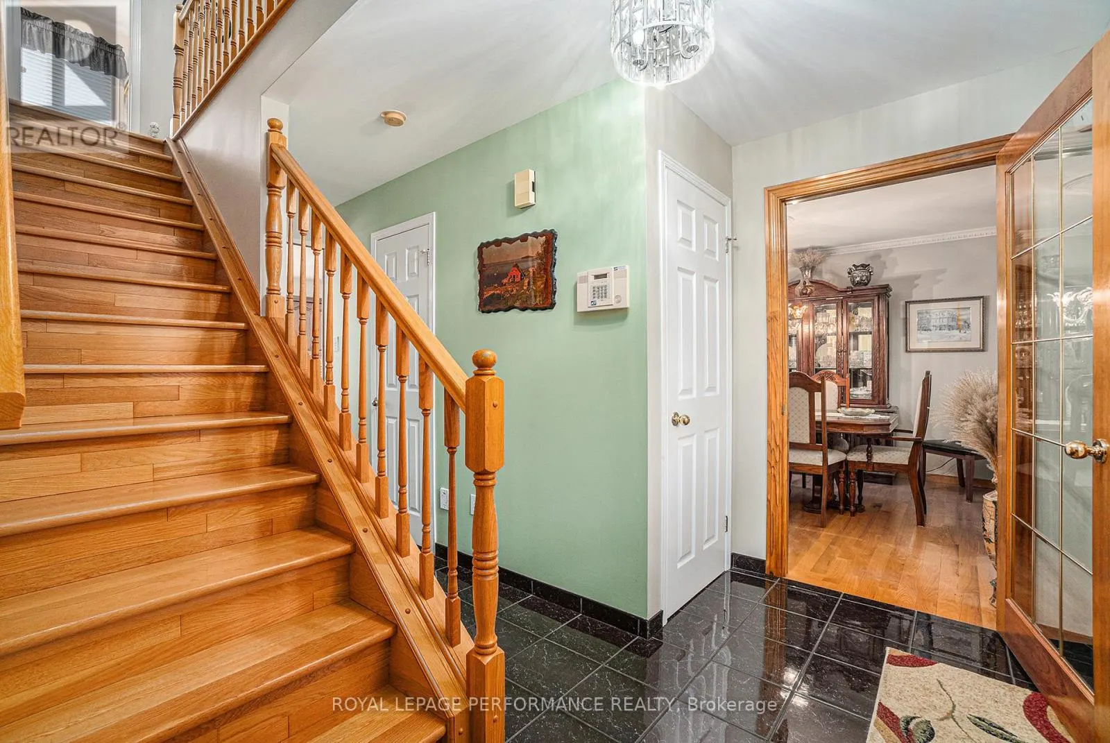 60 HICKORY STREET